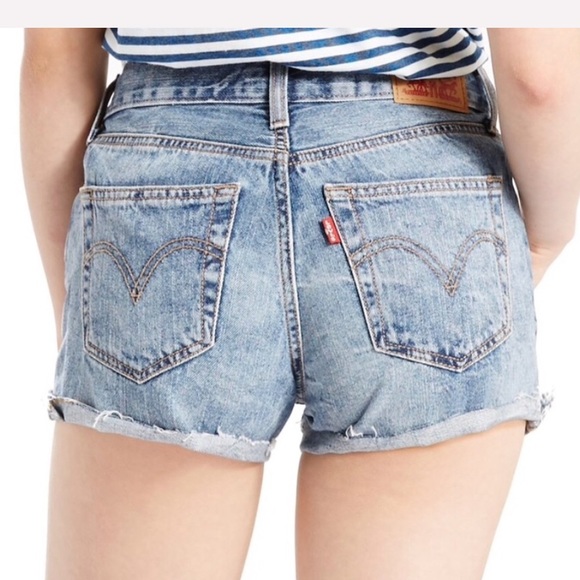 levi cut off shorts